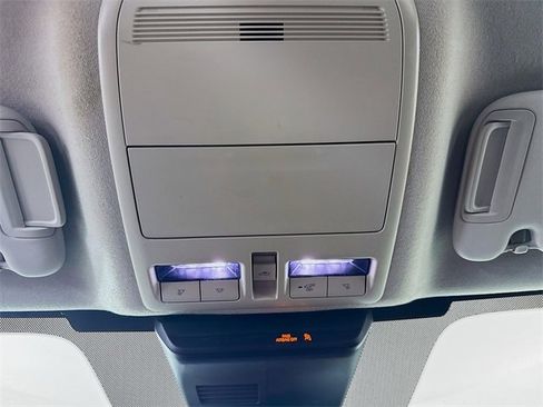 Used 2021 MAZDA MAZDA3 Premium Plus image 18