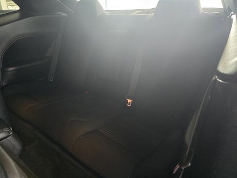 Used 2015 Dodge Challenger SXT RWD image 15