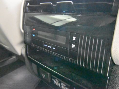 Used 2022 Jeep Wagoneer Series II image 18