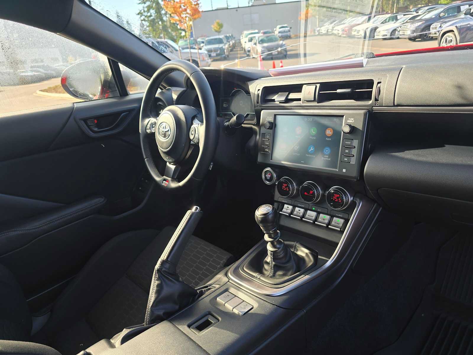 Used 2023 Toyota GR86 RWD image 10