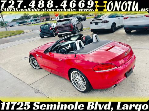 Used 2010 BMW Z4 sDrive35i image 3