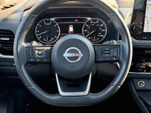 Used 2023 Nissan Rogue SL w/ SL Premium Package image 19