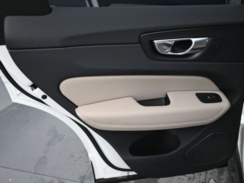 New 2026 Volvo XC60 B5 Plus w/ Protection Package Premier AWD/4WD image 17