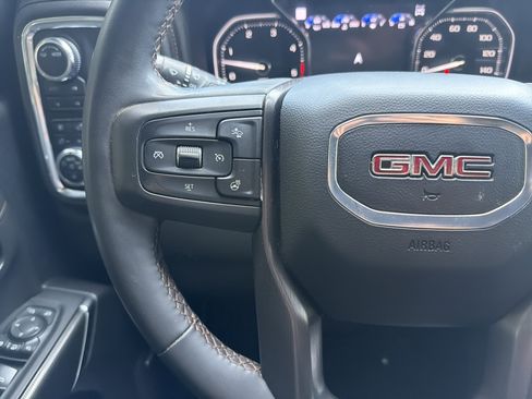 Used 2023 GMC Sierra 2500 AT4 w/ AT4 Premium Plus Package AWD/4WD image 19