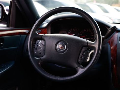 Used 2006 Cadillac DTS Limousine image 33