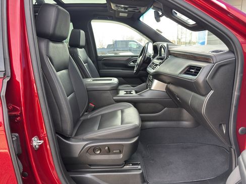 Used 2022 Chevrolet Suburban Z71 w/ Z71 Off-Road Package image 54