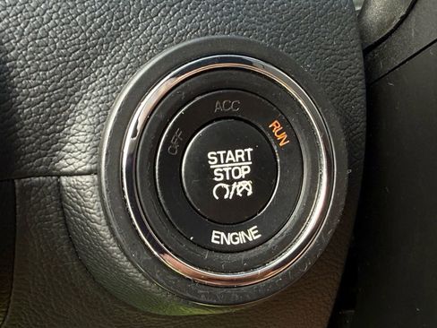 Used 2017 Maserati Ghibli image 28