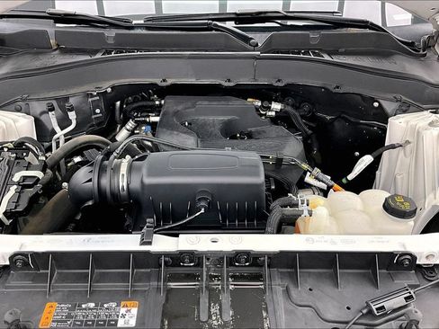 Certified 2020 Ford Explorer XLT w/ Comfort Package AWD/4WD image 10