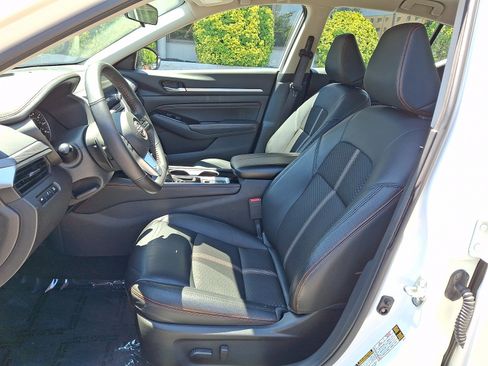 Certified 2023 Nissan Altima 2.5 SR AWD/4WD image 14