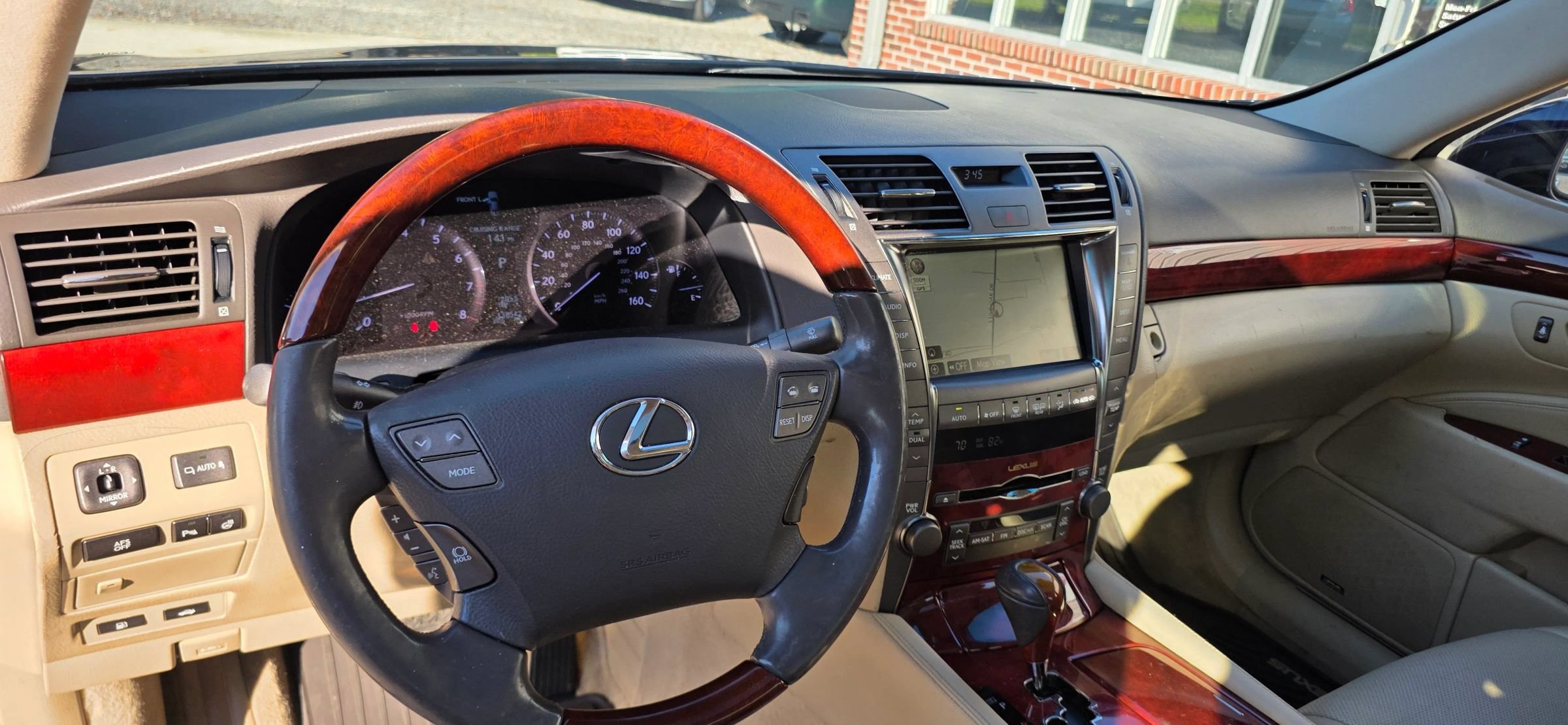 Used 2008 Lexus LS 460 w/ Comfort Pkg RWD image 11