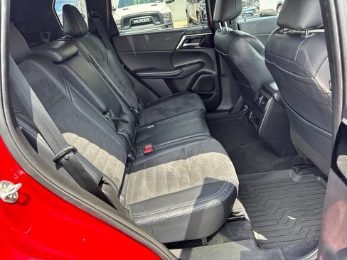 Used 2024 Mitsubishi Outlander SE AWD/4WD image 52