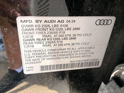 Used 2024 Audi Q3 2.0T Premium w/ Convenience Package AWD/4WD image 34