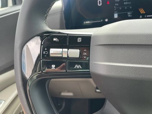 New 2027 Kia Carnival EX FWD image 25