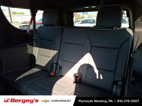 Certified 2024 Chevrolet Suburban Premier AWD/4WD image 12