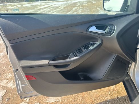 Used 2016 Ford Focus SE image 10