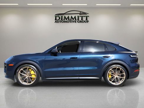 Used 2024 Porsche Cayenne Turbo GT AWD/4WD image 2