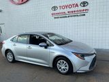 Used 2021 Toyota Corolla LE image 3