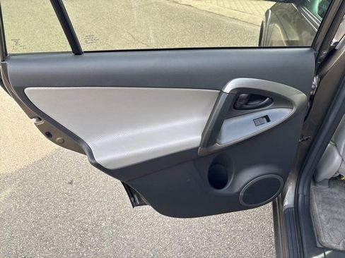 Used 2012 Toyota RAV4 Limited w/ Premium Plus Value Pkg image 41