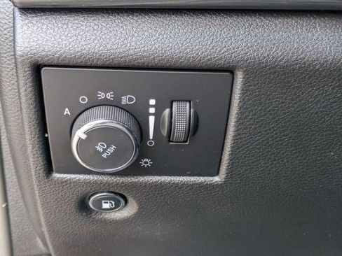 Certified 2020 Jeep Grand Cherokee Altitude AWD/4WD image 13
