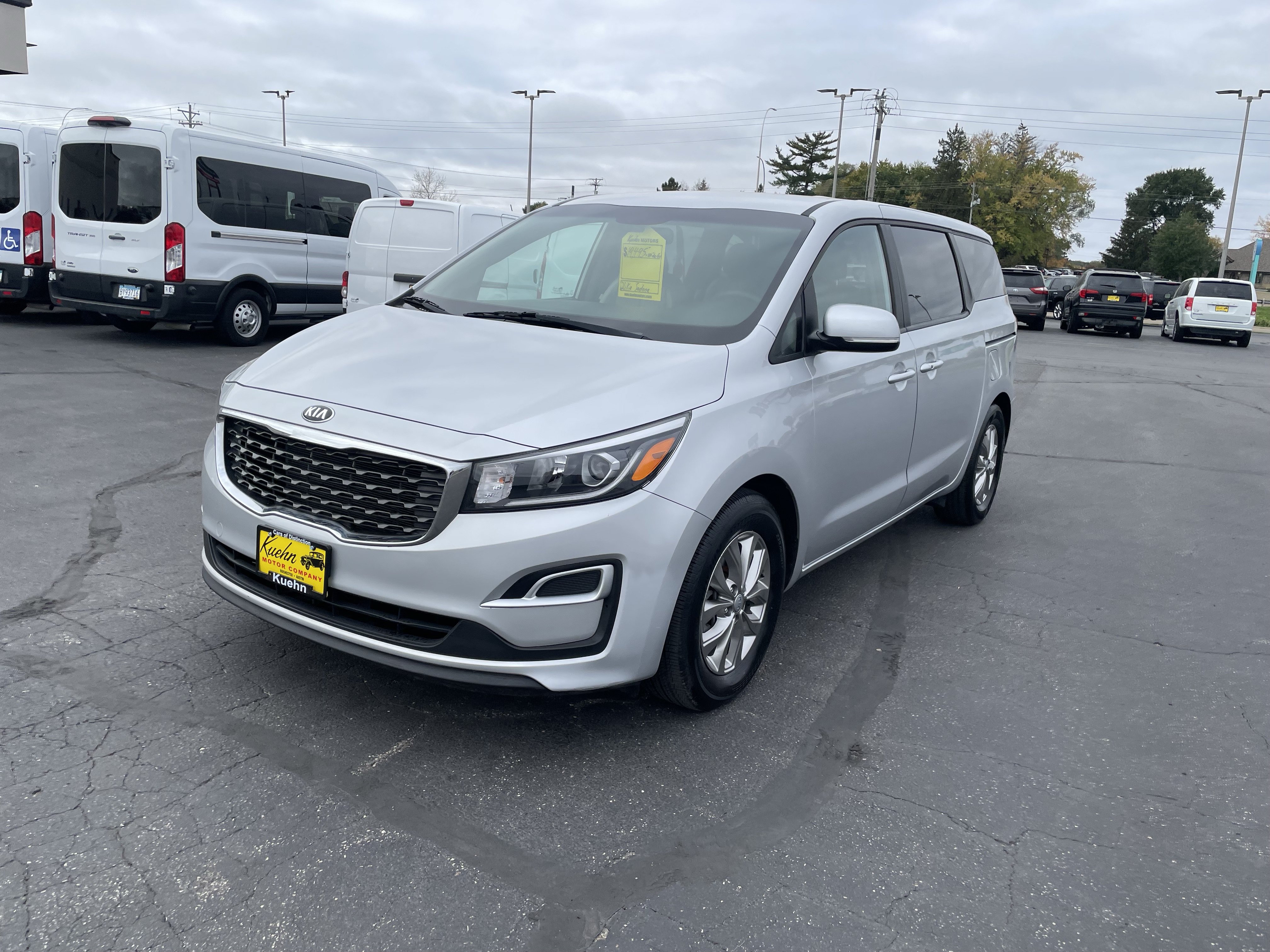 Used 2020 Kia Sedona LX FWD image 4