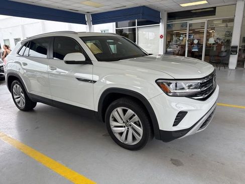 Used 2021 Volkswagen Atlas Cross Sport SE w/ Panoramic Sunroof Package FWD image 7