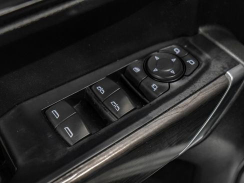 Used 2021 Chevrolet Silverado 1500 LTZ RWD image 40