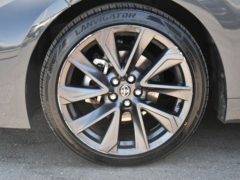 Used 2023 Toyota Corolla SE w/ SE Premium Package FWD image 12