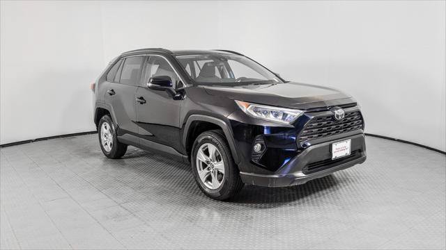 Used 2019 Toyota RAV4 XLE FWD image 11