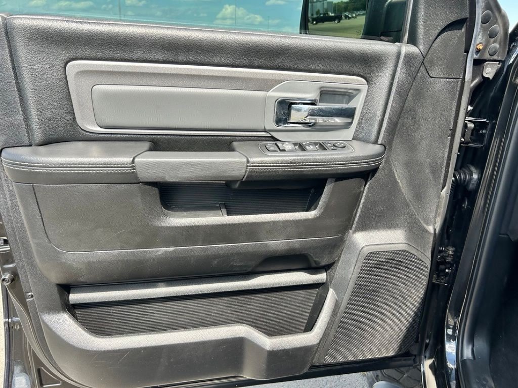 Used 2018 RAM 2500 Power Wagon w/ Leather & Luxury Group AWD/4WD image 19