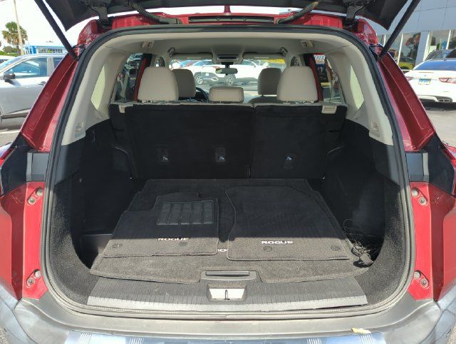 Certified 2021 Nissan Rogue SV FWD image 19