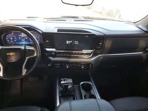Used 2026 Chevrolet Silverado 1500 LTZ w/ LTZ Premium Package AWD/4WD image 14