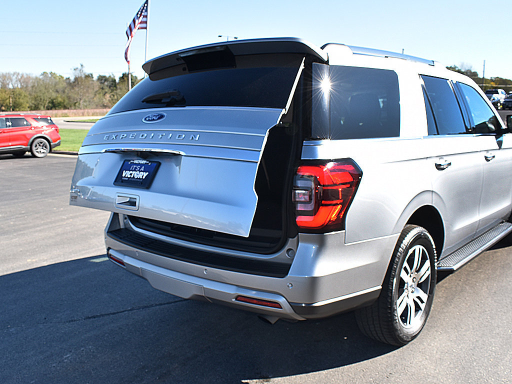 Used 2023 Ford Expedition Limited AWD/4WD image 31