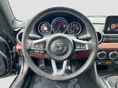 Used 2019 MAZDA MX-5 Miata RF Grand Touring image 10