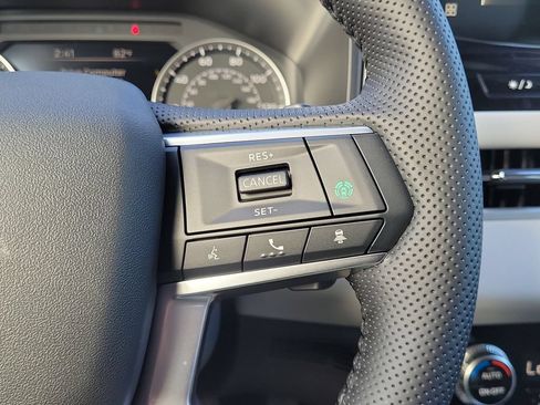 New 2026 Mitsubishi Outlander SE FWD image 13