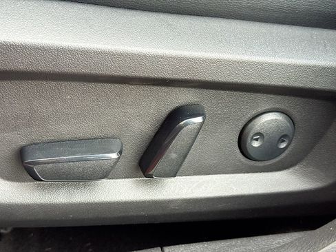 Used 2023 Mitsubishi Outlander SEL image 26