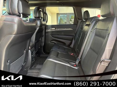 Used 2021 Jeep Grand Cherokee Trailhawk w/ Trailhawk Luxury Group AWD/4WD image 19