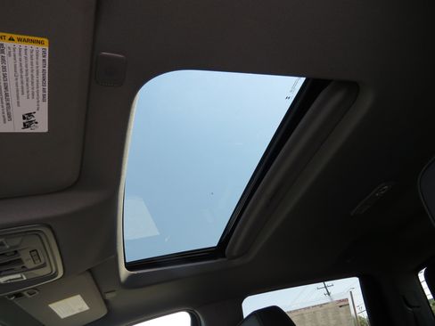 New 2025 GMC Sierra 2500 Denali w/ Denali Reserve Package image 24