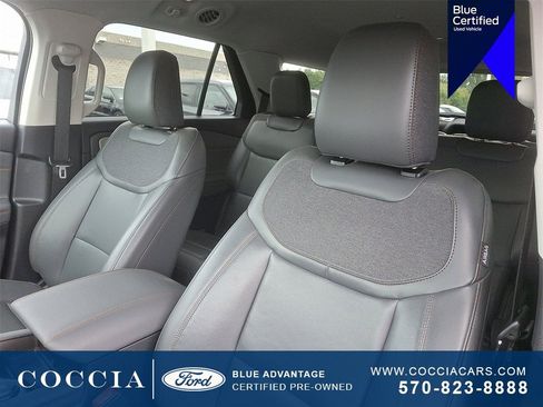 Certified 2025 Ford Explorer Active w/ Active Comfort Package image 15