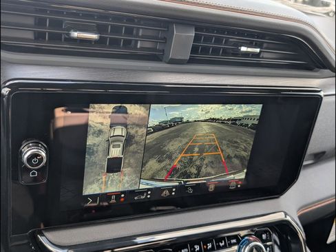 New 2026 GMC Sierra 1500 AT4 w/ AT4 Premium Package AWD/4WD image 7