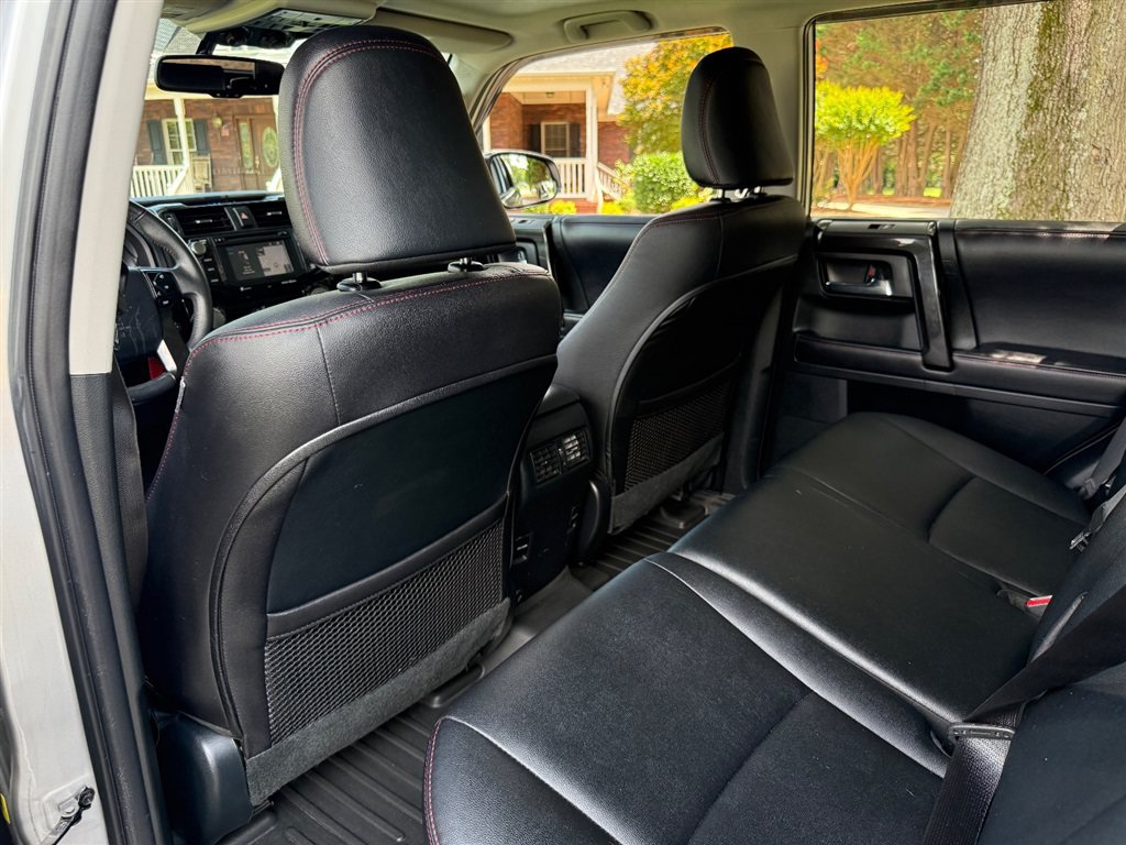 Used 2018 Toyota 4Runner TRD Off-Road Premium AWD/4WD image 54