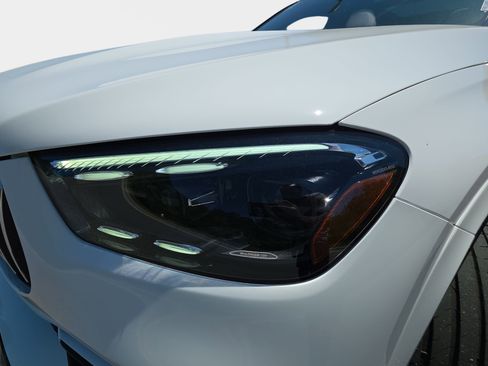 Used 2024 Mercedes-Benz GLE 63 AMG S image 32