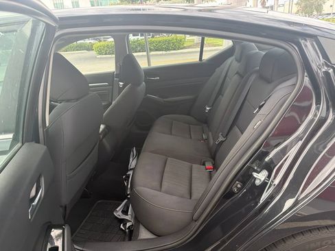 Used 2021 Nissan Altima 2.5 SV FWD image 7