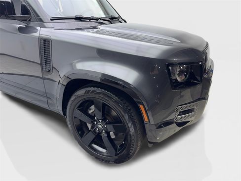 Used 2024 Land Rover Defender 130 Outbound image 17