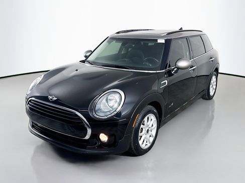 Used 2017 MINI Cooper Clubman ALL4 image 4