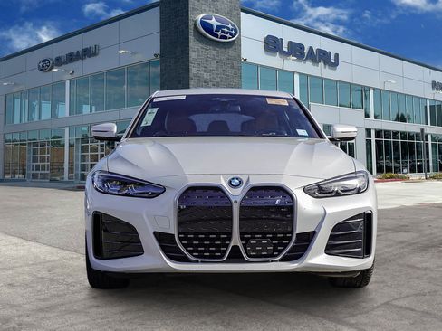 Used 2022 BMW i4 eDrive40 w/ M Sport Package image 2