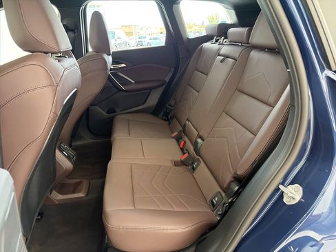 Used 2025 BMW X1 xDrive28i w/ Technology Package image 15