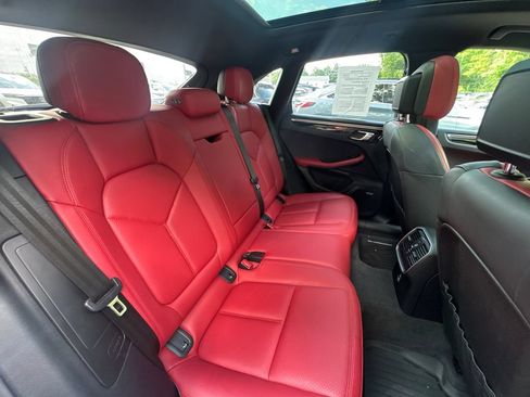 Used 2021 Porsche Macan S AWD/4WD image 37