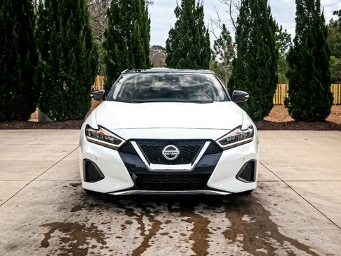 Used 2023 Nissan Maxima SL image 3