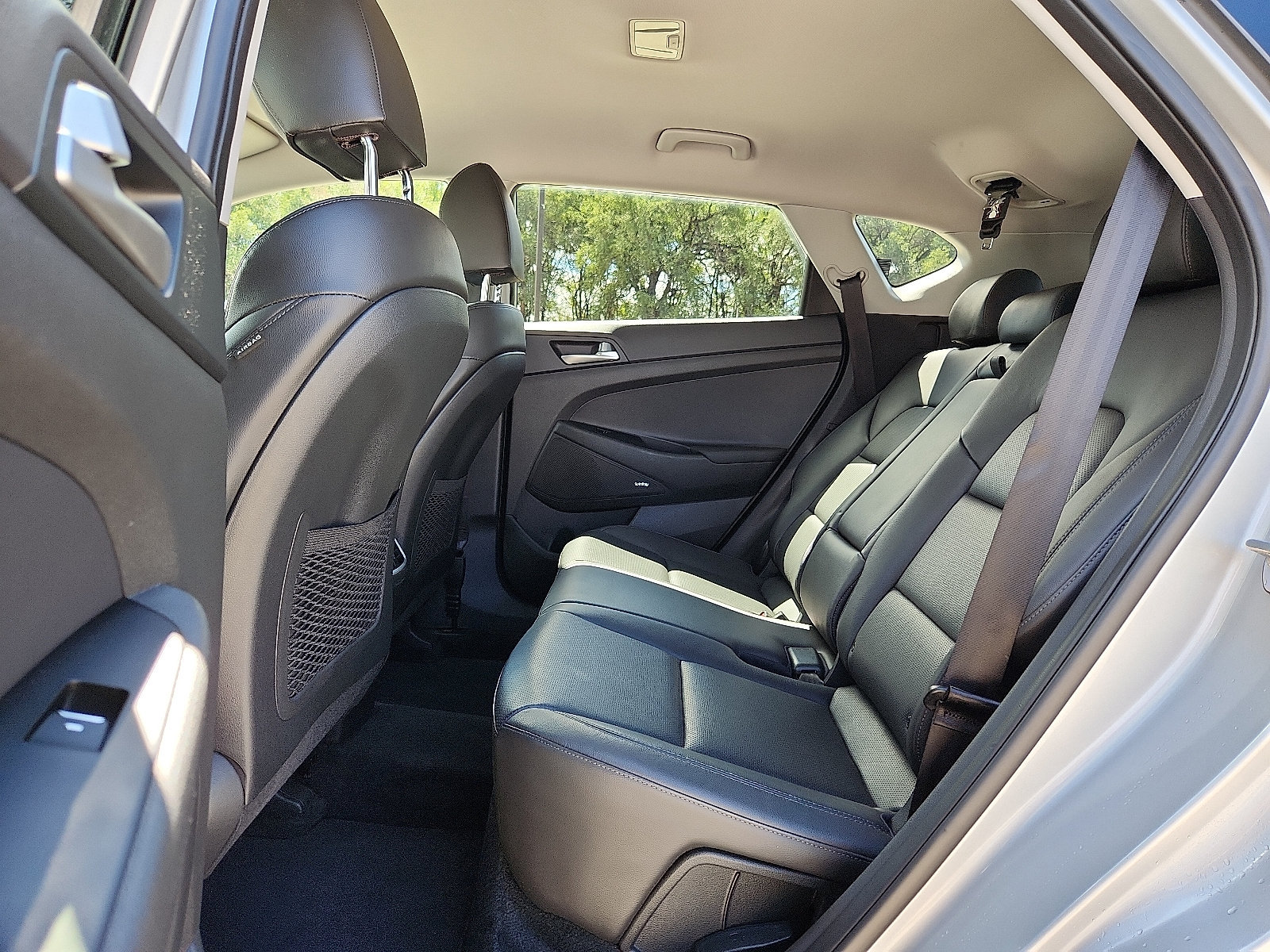 Used 2020 Hyundai Tucson Limited FWD image 11