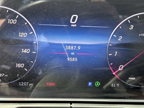 Used 2025 Mercedes-Benz C 300 Sedan image 27
